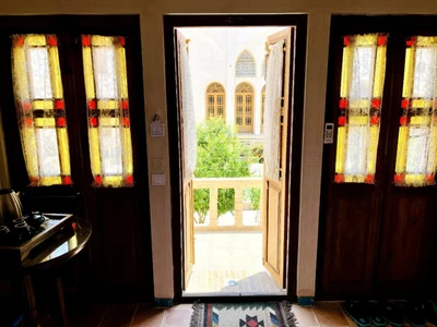 Ashkoob Traditional Hotel