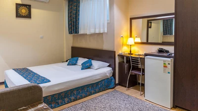 Alvand Hotel