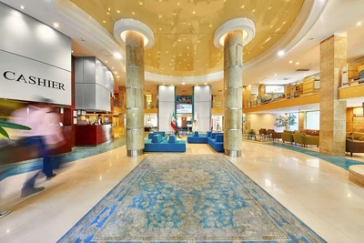 Parsian Kowsar Hotel