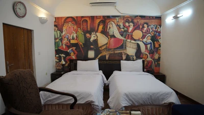 Royaye Ghadim Hotel