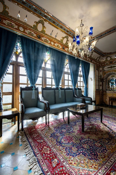 Ghasr Monshi Hotel