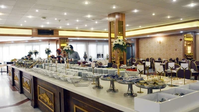 Pardisan Hotel
