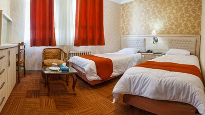 Avrin Hotel