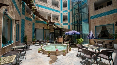 Vakil Hotel
