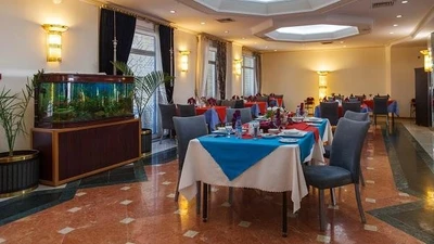 Qasr-Al-Ziafat Hotel