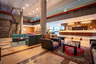 New Naderi Hotel