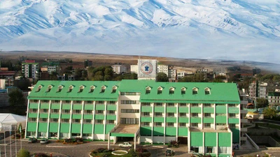 Laleh Hotel
