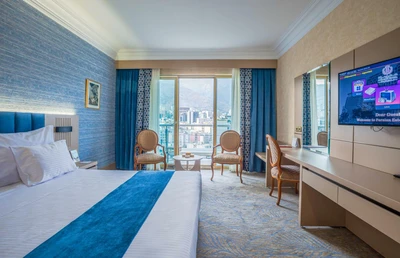Parsian Esteghlal Hotel
