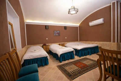 Baba Afzal Hotel