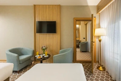 Misagh Hotel