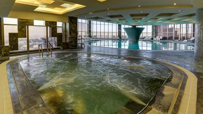 Shiraz Grand Hotel
