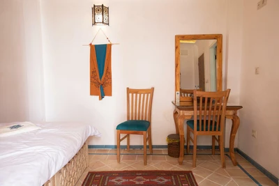 Baba Afzal Hotel