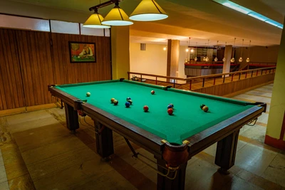 New Naderi Hotel