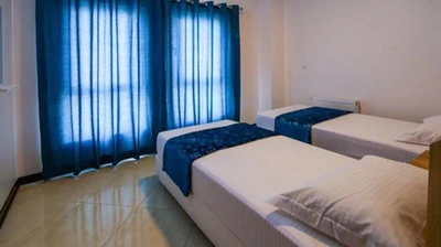 Roz Ayand Hotel Apartment