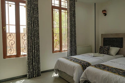 Simorgh Hotel