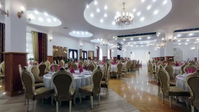 Pardisan Hotel