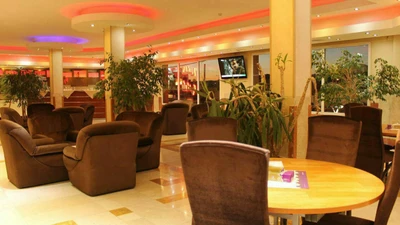 Parsia Grand Hotel