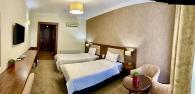 Yazd Tourist Hotel