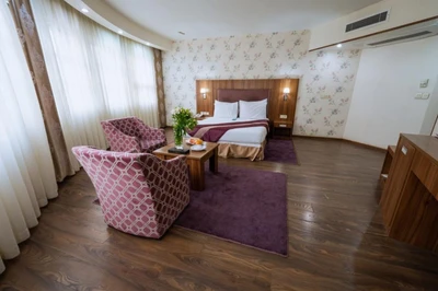 Shiraz Parsian Hotel
