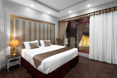 Rose Darvishi Hotel