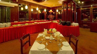 Pars International Hotel