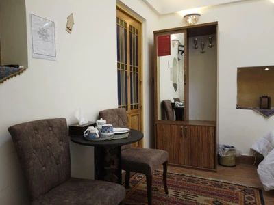 Khan Dohad Hotel