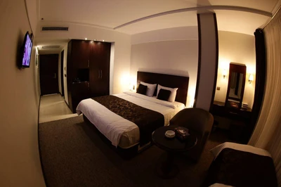 Javaher Shargh Hotel
