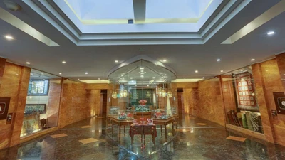 Shiraz Grand Hotel