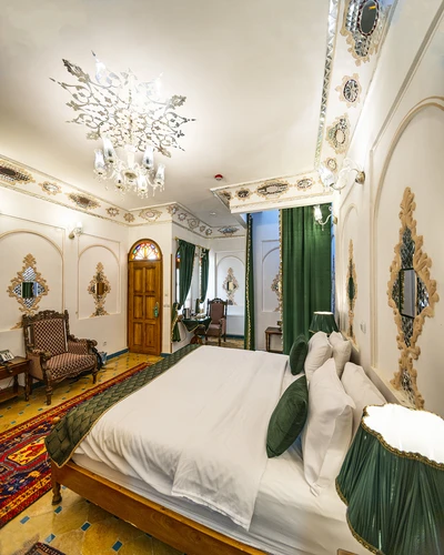 Ghasr Monshi Hotel