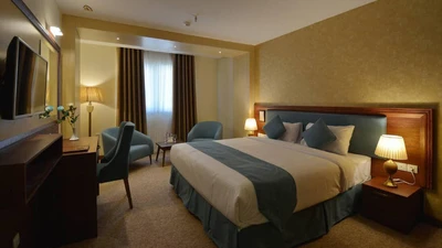 Shirazis Hotel