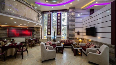 Royal Hotel