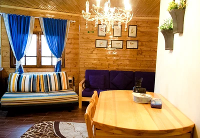Bame Sabz Hotel