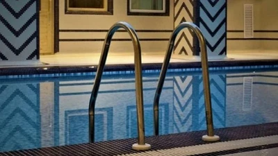 Sarina Hotel