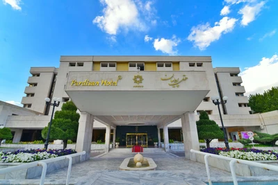 Pardisan Hotel