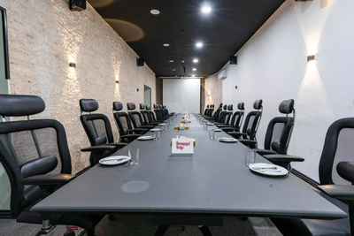 Parsian Evin Hotel