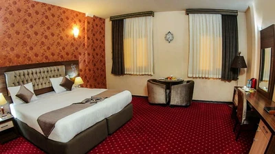 Parsia Grand Hotel