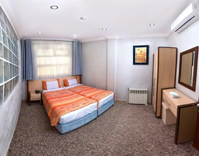 Ghasr Aidin Hotel