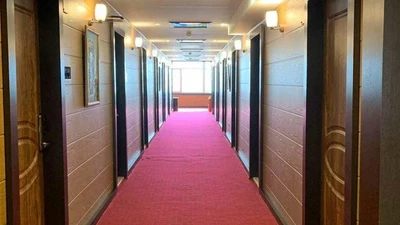Alborz Hotel