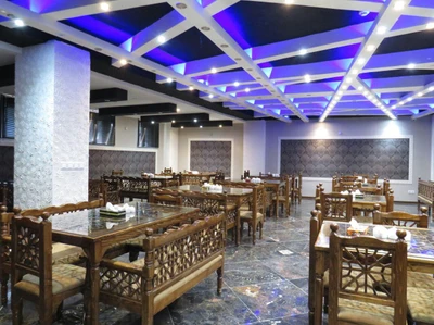 Kourosh Hotel