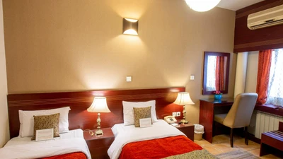 Roodaki Hotel