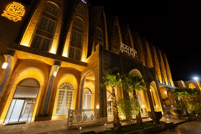 Chaharbagh Hotel