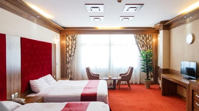 Khorshid Taban Hotel