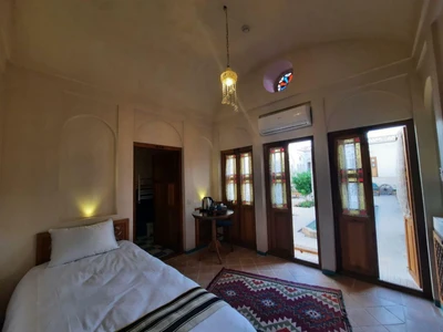 Ashkoob Traditional Hotel