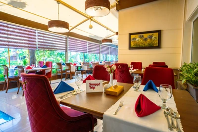 Parsian Evin Hotel