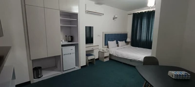 Rose Hotel