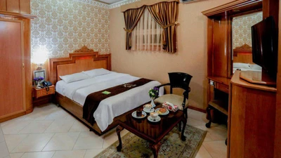 Zohreh Hotel
