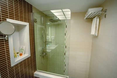 Parsian Evin Hotel