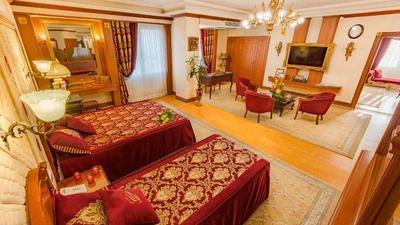 Golden Palace Hotel