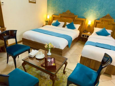 Zohreh Hotel