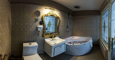 Adina Hotel